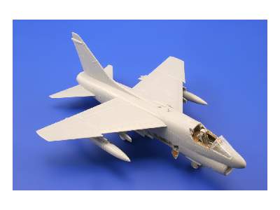 A-7D S. A. 1/72 - Hobby Boss - image 7