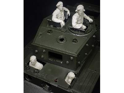 British Tanks Crew Normandy&italy - image 1