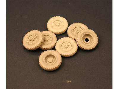 Road Wheels For Einheitsdiesel (Gelande Tire) - image 4