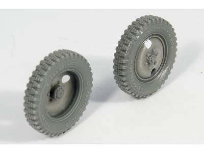 Mercedes 1500 Early 2 Holes Road Wheels (Gelande Pattern) - image 2