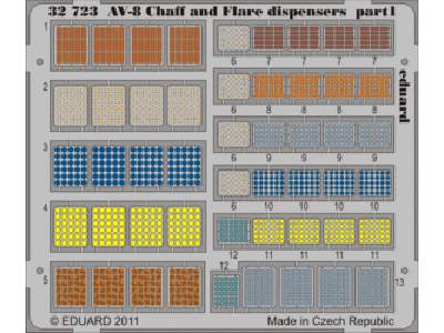 AV-8 Chaff and Flare dispensers 1/32 - Trumpeter - image 1