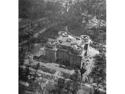 Flak Tower I Berliner ZOO G Tower - image 2