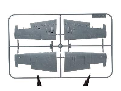 MIDWAY DUAL COMBO 1/48 - image 9