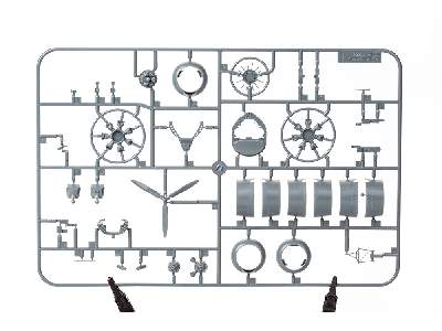 MIDWAY DUAL COMBO 1/48 - image 17