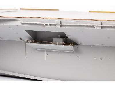 USS Constellation CV-64 PART I 1/350 - TRUMPETER - image 13