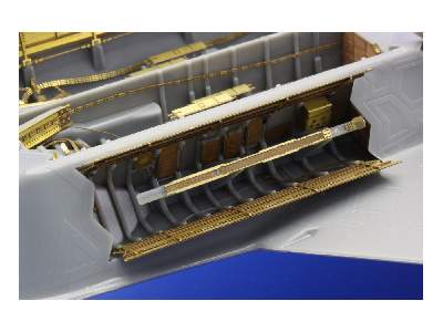 F-22 bomb bay 1/72 - Fujimi - image 7