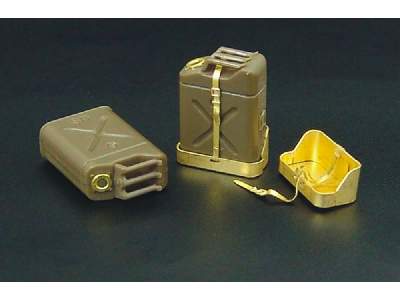 U S Jerry Cans - image 1