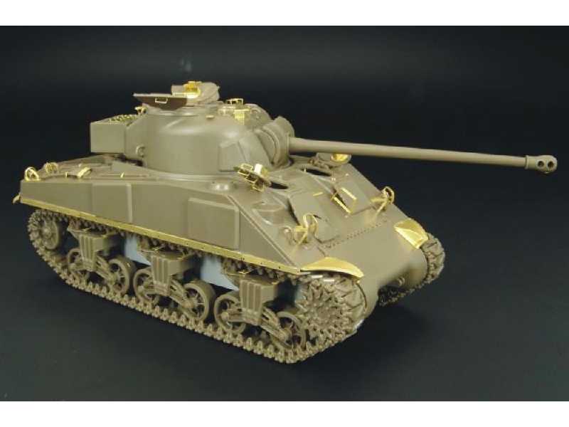 Sherman Ic Firefly - image 1