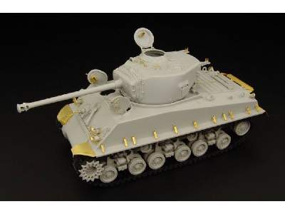 M4a3e8 Sherman - image 1
