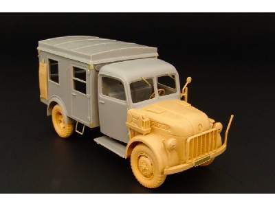 Kfz 31 Steyr 1500 Sanitätswagen - image 2