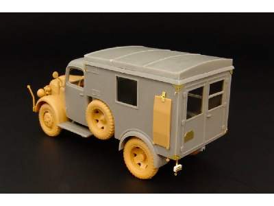 Kfz 31 Steyr 1500 Sanitätswagen - image 3