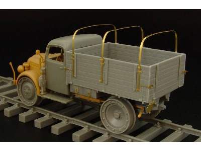 Steyr 1500 Pritsche Railway - image 3