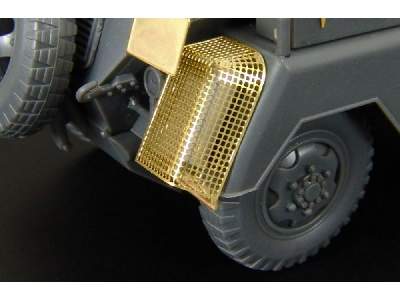 Sd Kfz 232 Exhaust Shroud Mesh And Silencer - image 2