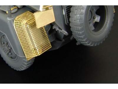 Sd Kfz 232 Exhaust Shroud Mesh And Silencer - image 3