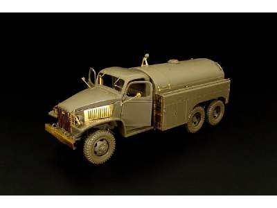 Us Airfield Fuel Truck - image 1