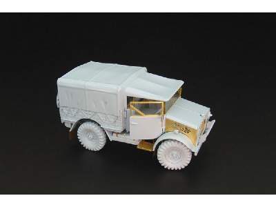 Bedford Mwd Light Truck - image 3