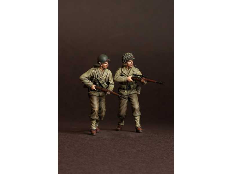 Us Infantry Sniper And Infantryman - image 1