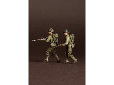 Us Infantry Sniper And Infantryman - image 6