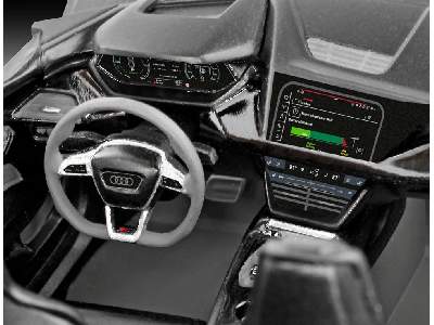 Audi RS e-tron GT easy-click-system - image 5