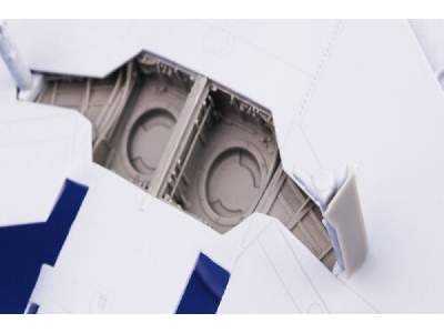 Canadair Cl-13 Sabre Mk.4 Undercarriage Bays (For Airfix Kit) - image 7