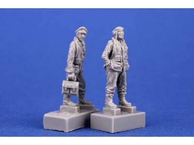 Mosquito Pilot And Navigator (2 Pcs) - image 5