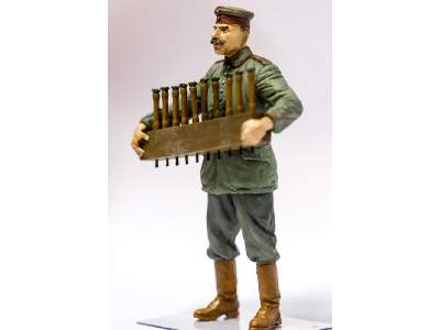 German Aerodrome Personnel W/ Grenades Crate Wwi Figure - image 3