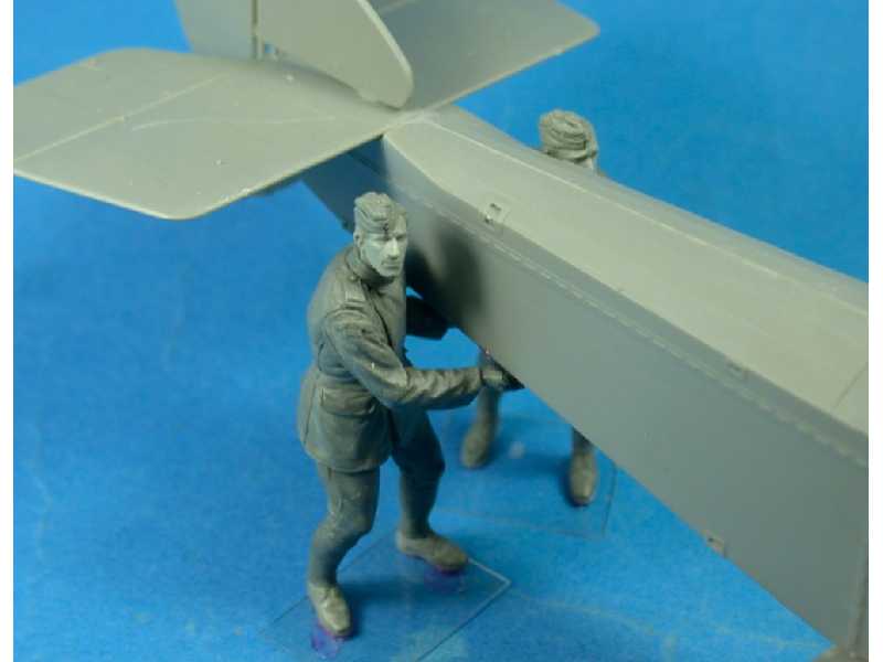 Rfc Air Mechanics Lifting The Tail Wwi Figures - image 1