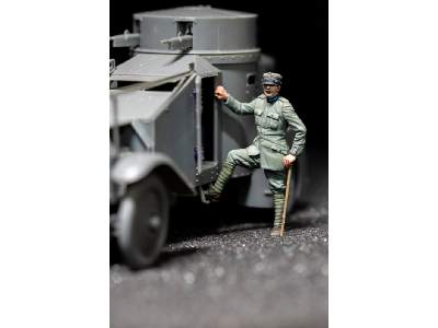 Italian Armoured Car Officer Getting Inside - image 3