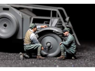 Italian Armoured Car Crew Changing Tire - image 1