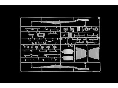 Bugatti Type 35B - image 12