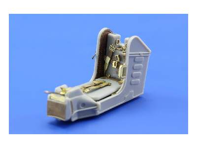 A-4E Escapac IA-1 seatbelts 1/32 - Trumpeter - image 4