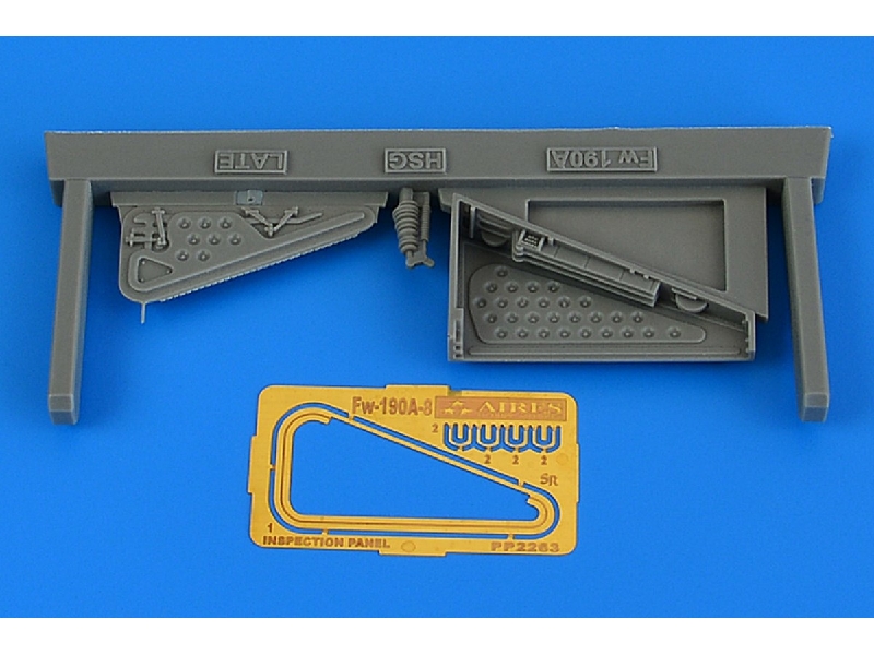 Fw 190A-8 inspection panel - late version - image 1