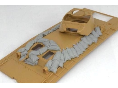 Sand Armor For Lvt (Italeri Kit) - image 1