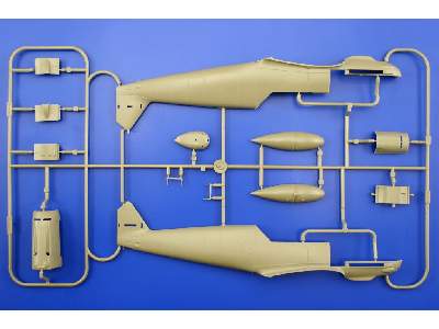 Bf 109E-7 Trop 1/32 - image 4