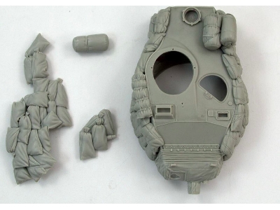 M-41 "walker Bulldog" With Sandbags Armor - image 5