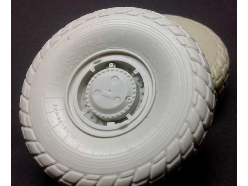 G6 "rhino" Road Wheels - image 1