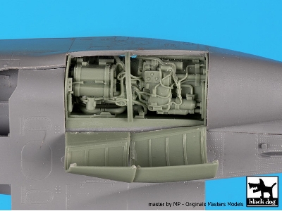 Su 25 Engine + Spine For Zvezda - image 5