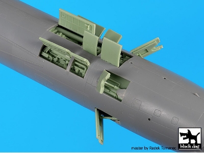 Su 17/22 Engine + Spine For Hobby Boss - image 7