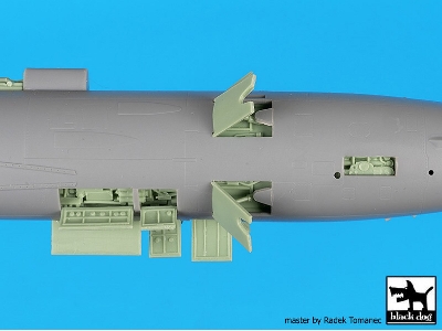 Su 17/22 Engine + Spine For Hobby Boss - image 10