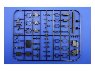 Bf 109E ROYAL CLASS 1/48 - image 16