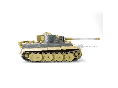 Model Kits Series - German Sd.Kfz.181 Tiger (Early Production Model) Engine Plus Edition, Schwere Panzerabteilung 50 - image 3