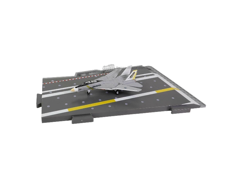 thumbnail image 2 of Forces Of Valor 1:200 F-14A Tomcat USN VF-1 Wolfpack W/ Carrier Deck Section 2 of 6