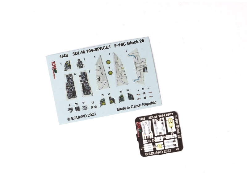 F-16C Block 25 SPACE 1/48 - KINETIC MODEL - image 1