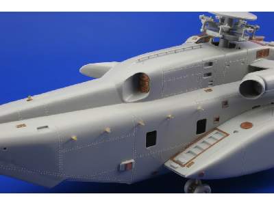 MH-53E exterior 1/72 - Italeri - image 10