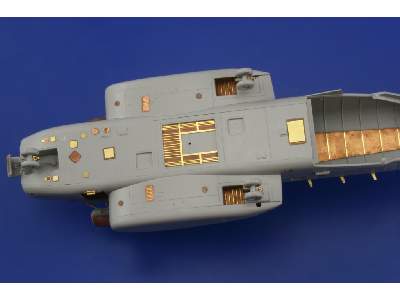 MH-53E exterior 1/72 - Italeri - image 11