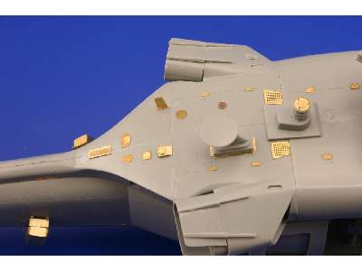 MH-60G exterior 1/35 - Academy Minicraft - image 11