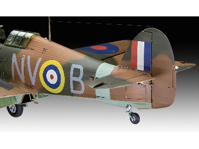 Hawker Hurricane Mk IIb - image 2