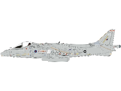 BAe Harrier GR7A/GR9 - image 2