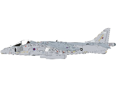 BAe Harrier GR7A/GR9 - image 3