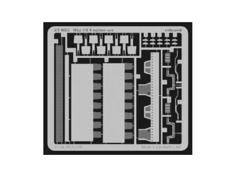 MiG-19S engine 1/32 - Trumpeter - image 1
